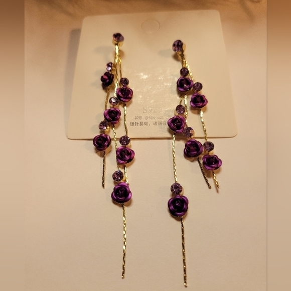 RHINESTONES Flower Drop Earrings - Picture 3 of 5